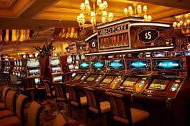 Bàn Live Casino vn6 với dealer chuyên nghiệp phát sóng trực tiếp